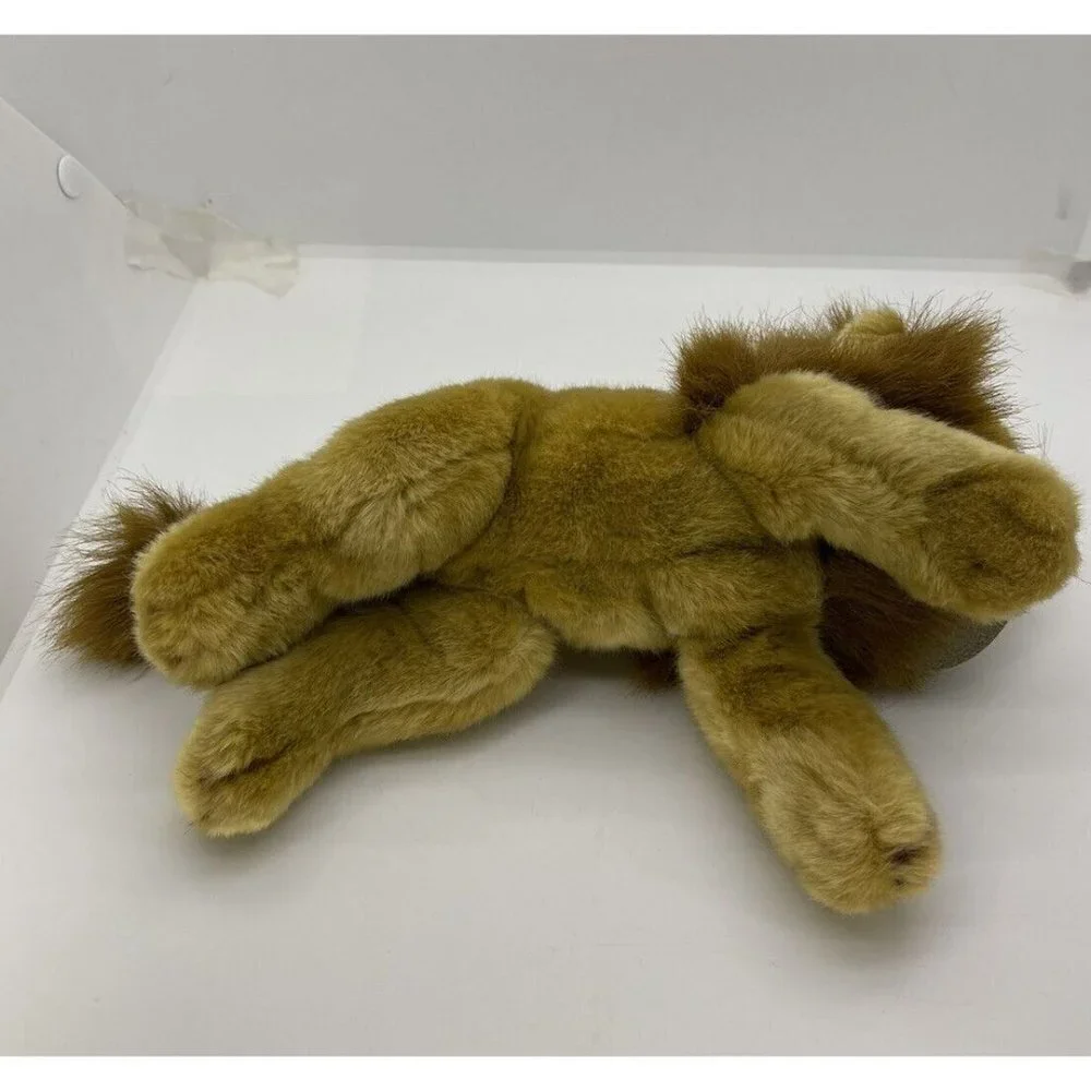 Yomiko Classics Russ Berrie Male Lion Plush Stuffed Realistic Animal 12
